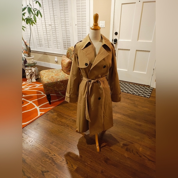 Jackets & Blazers - Classic Tan Trench Coat